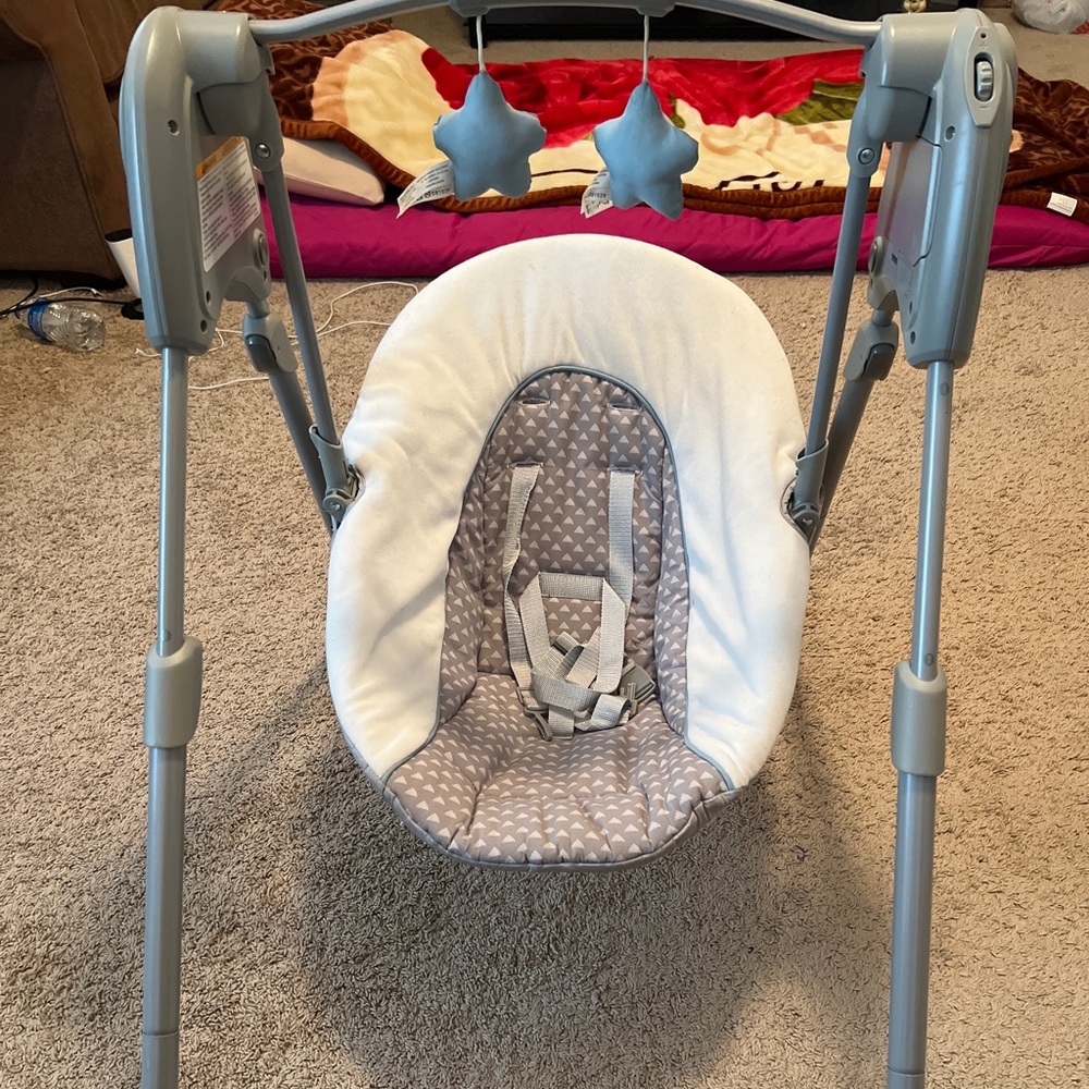 Baby swing